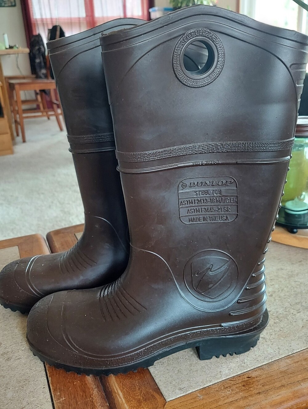 Dunlop Unisex Brown Waterproof Steel Toe Work Boots Men's Size 7 Woman's Size 9
